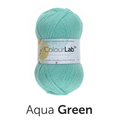 light blue 100g ball of double knit dk  weight yarn for knitting weaving or crochet machine washable