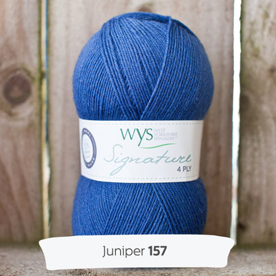 blue navy west yorkshire spinners signature 4 ply sock 100g british wool
